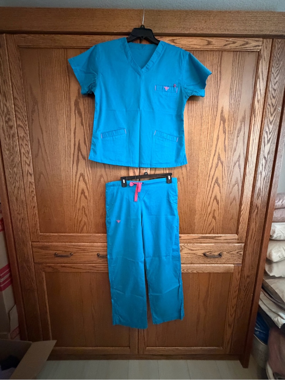 Med Couture Bright Teal Pajama Scrub Set with Pink Drawstring